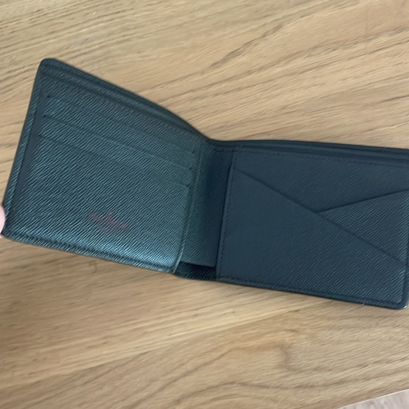 Louis Vuitton Slim Wallet - Picture 2 of 5